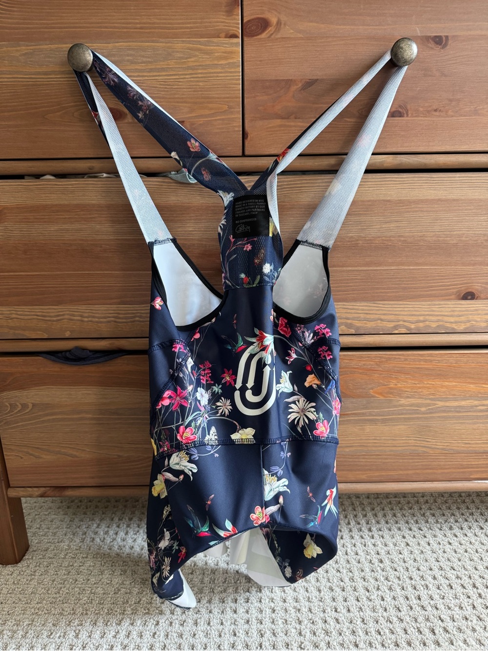 Ostroy Navy Floral cycling bib - Picture 5 of 6